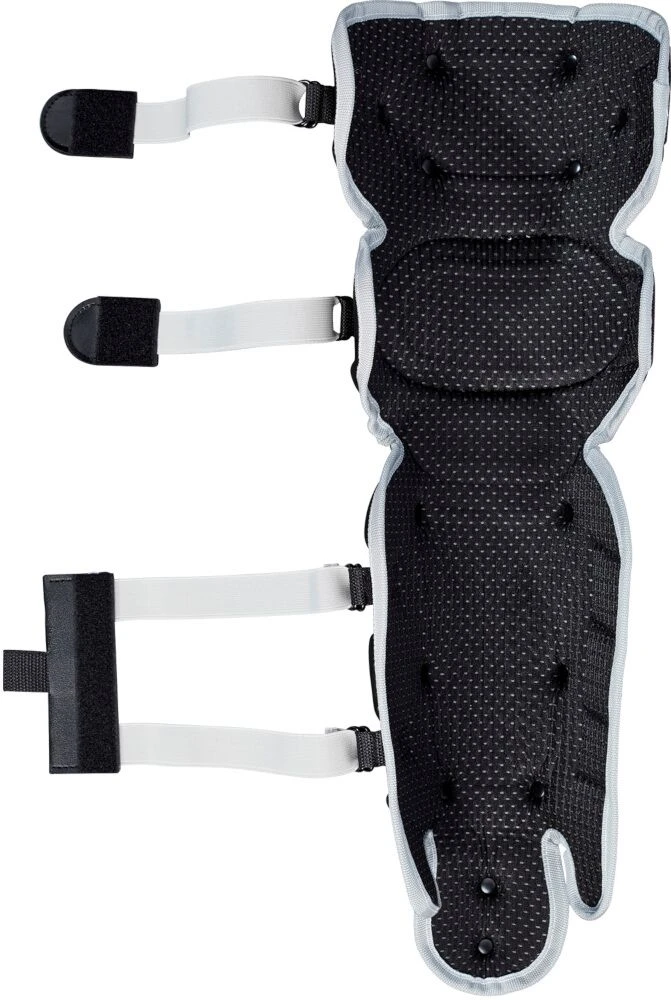 Wilson EZ Gear 2.0 Youth Small/Medium Catcher's Gear Set WB57202SM 10 Wilson EZ Gear 2.0 Youth Small/Medium Catcher's Gear Set WB57202SM - Image 8